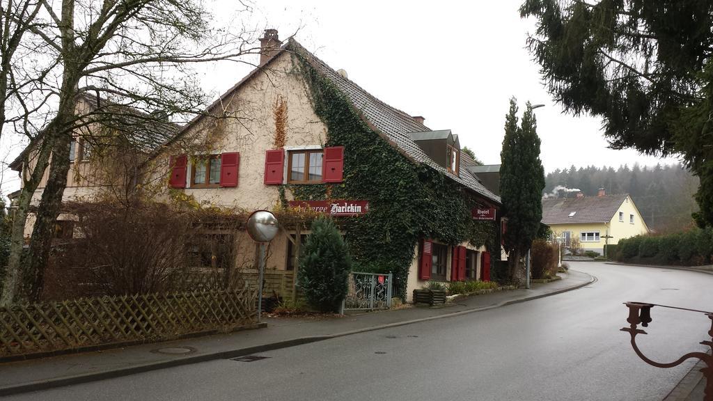 Alte Schreinerei-Auberge Harlekin Randegg Екстериор снимка