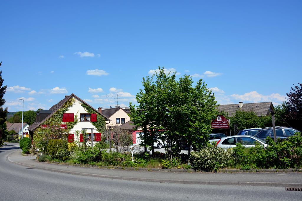 Alte Schreinerei-Auberge Harlekin Randegg Екстериор снимка