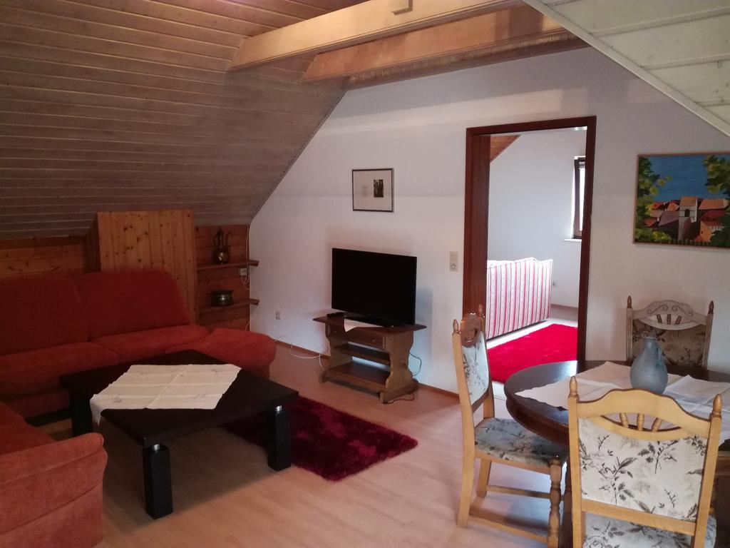 Alte Schreinerei-Auberge Harlekin Randegg Екстериор снимка